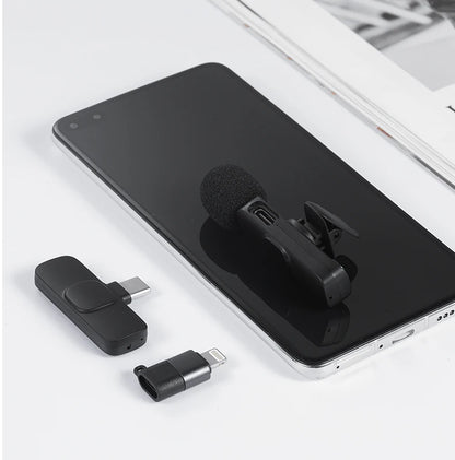  Professional Clip-On Wireless Microphone